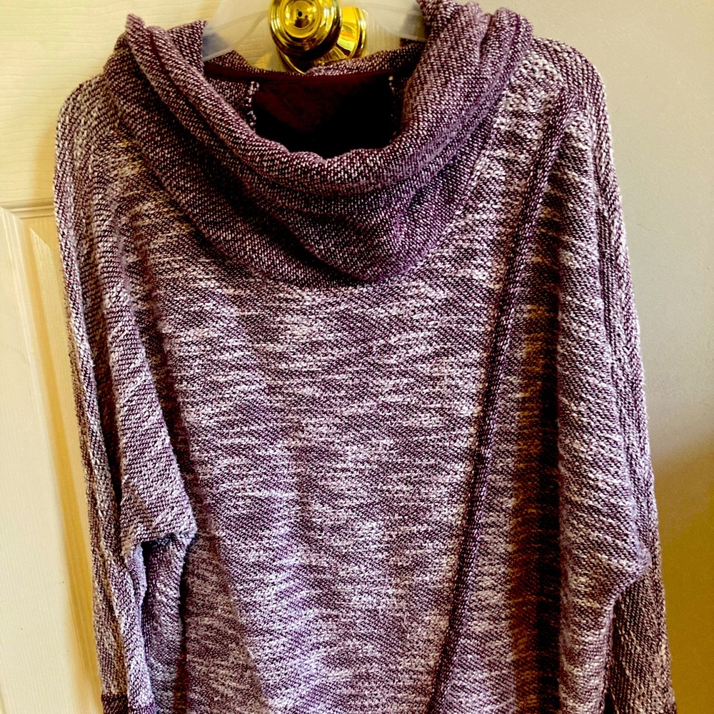 Cowl neck jersey.